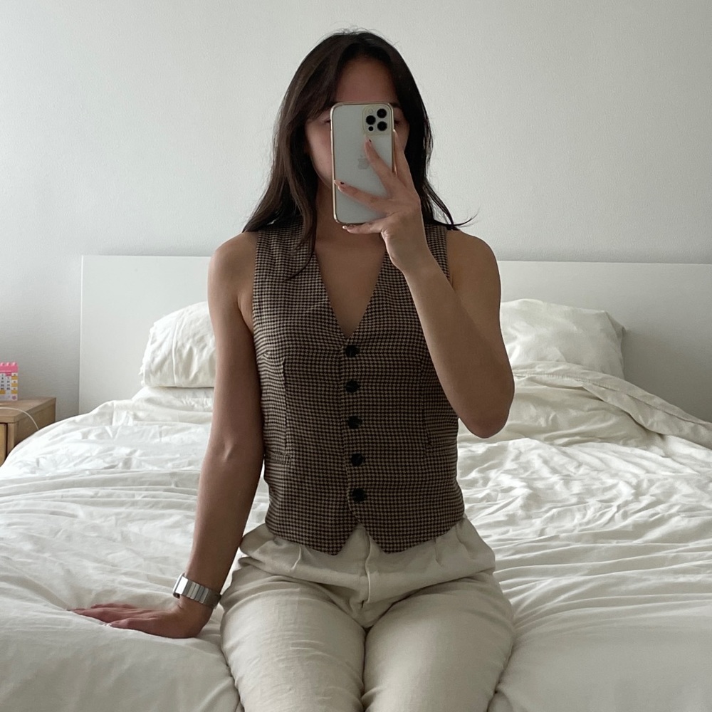 Ardene brown checkered button vest